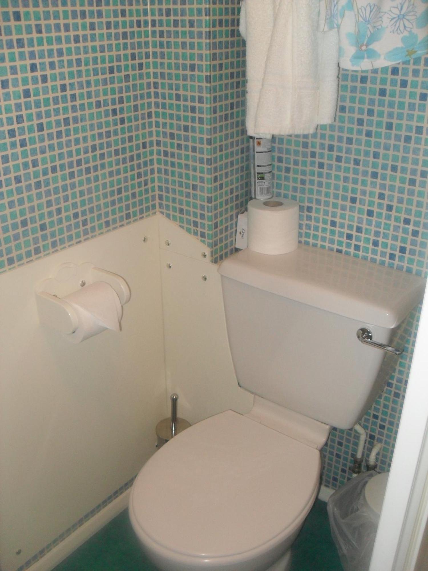 Albany Guest House Bath Bagian luar foto